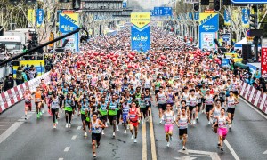 派生无限精彩 东风奕派助阵2025武汉马拉松